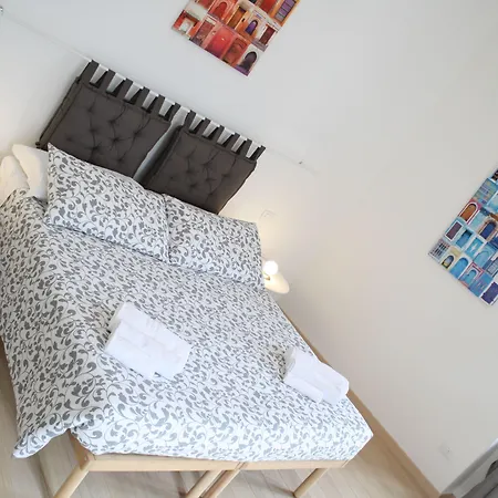 Casa Mia - No Reception 住宿加早餐酒店 3*